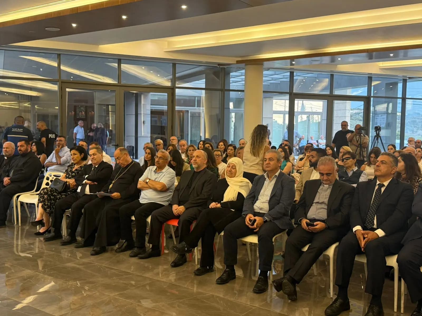 ثانوية سيدة مغدوشة تفتتح فرعها الإنكليزي وتكرم الأساتذة