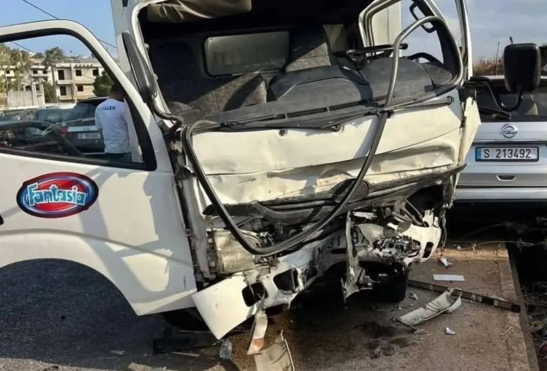 تصادم بين "فانتزيا" ودراجة نارية يخلف عددًا من الجرحى