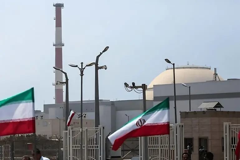 الترويكا الأوروبيةُ والنوويُّ الإيرانيُّ بين التفاوضِ والضغطِ الأميركيّ