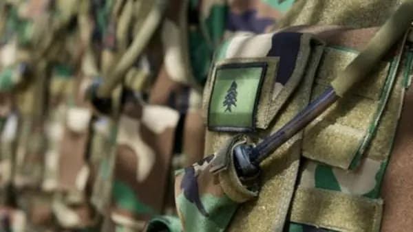 توقيف مطلوبين للقضاء وضبط سيارة مسروقة