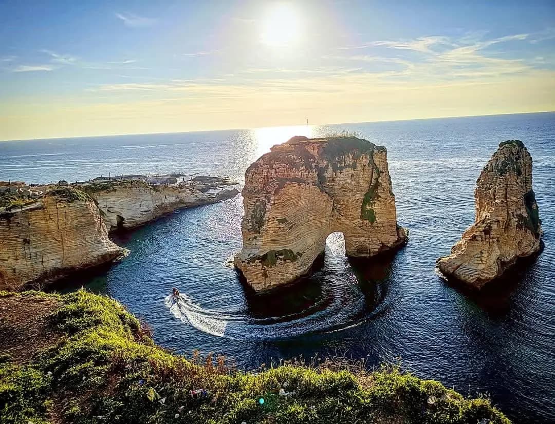 على "صخرةِ الروشة" انكسر قرارُ السُّلطة، وهذه تداعياتُه