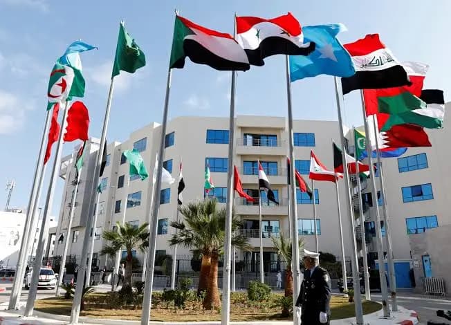 استطلاع: الديموقراطية الليبرالية مُفضّلة لكن تقبّل الرأي العام للنظم الأخرى في تزايد