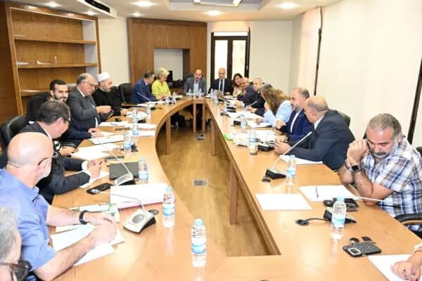 الأقساط المدرسية على طاولة لجنة التربية