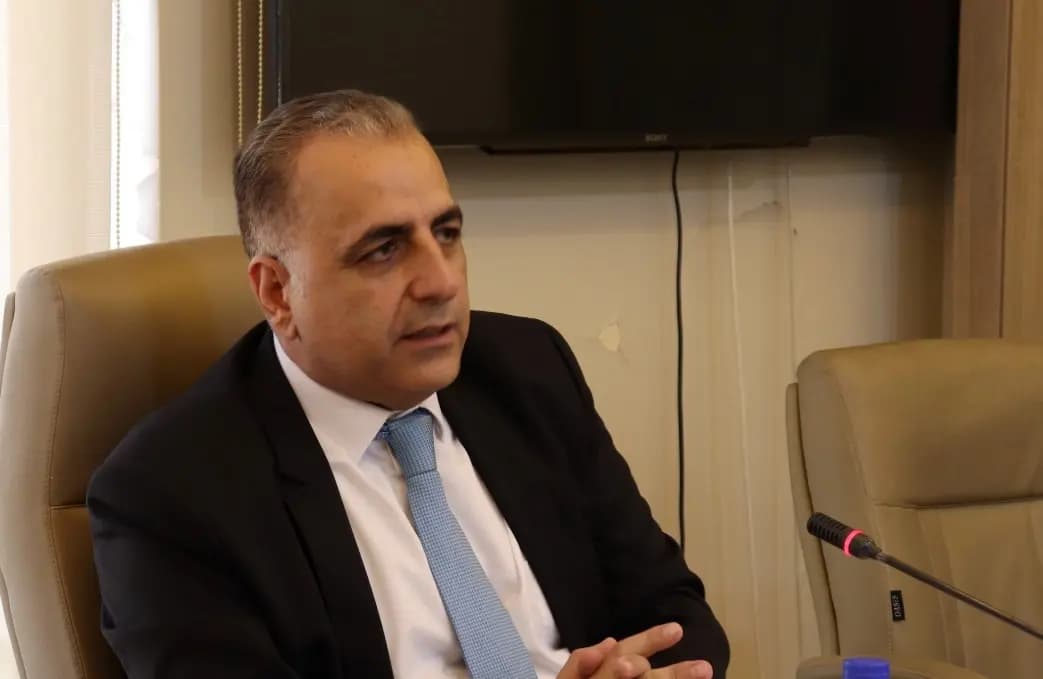 كركي يرفع شكوى ضد شركتين.. تزوير وأجراء وهميون