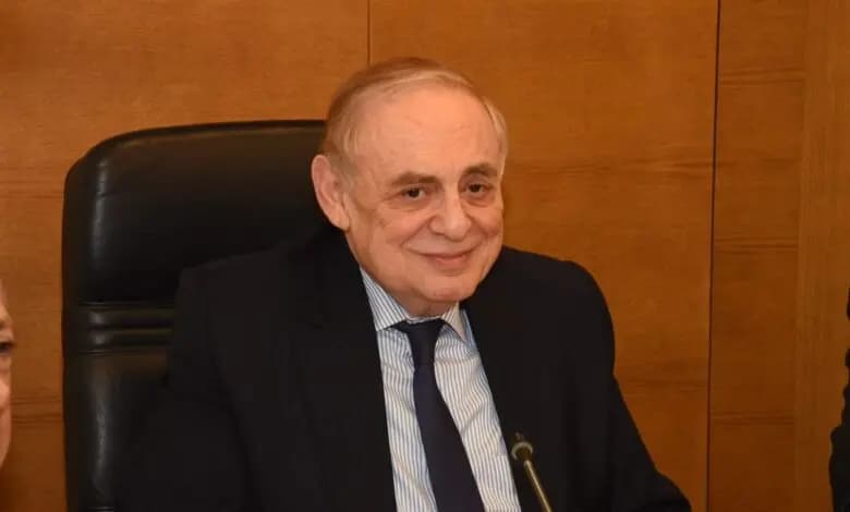 من واشنطن.. البستاني يطالب باسترجاع أموال المودعين