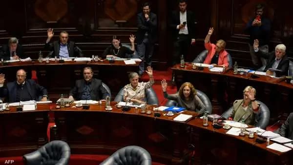 الأوروغواي تقر قانونا يجيز "القتل الرحيم"
