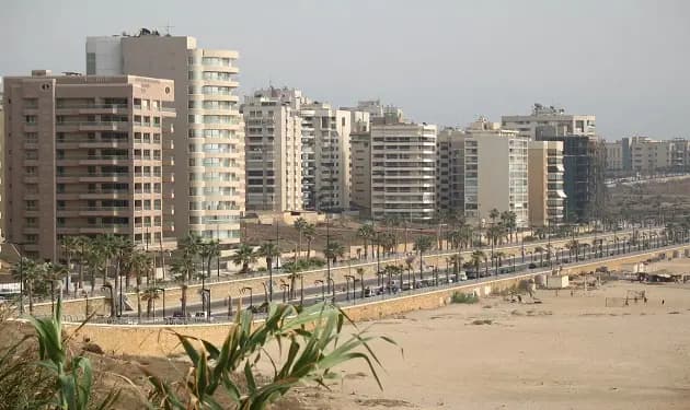 أزمةُ سكنٍ تتفاقمُ مع تصاعدِ المخاوفِ الأمنية.. هلِ الدولةُ قادرةٌ على التدخل؟