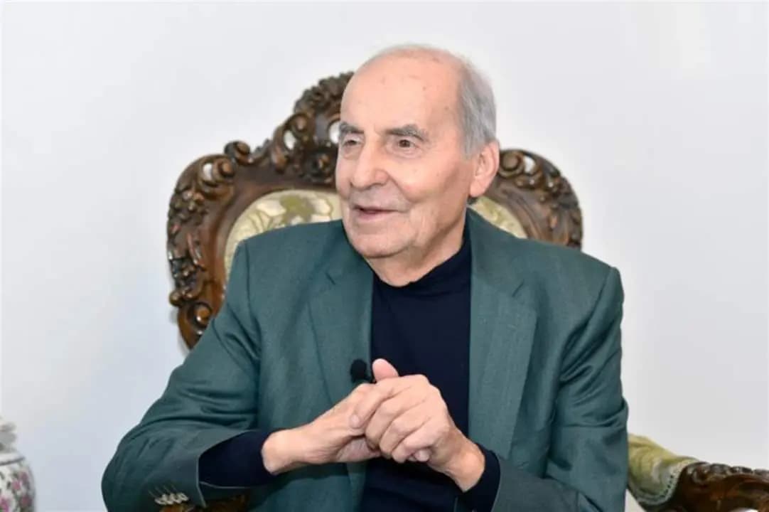 الزجل يودع الشاعر طليع حمدان