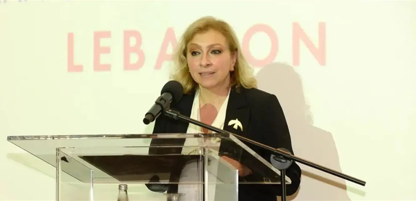 عقيلة سلام تسقط في الفاتيكان.. وهذه حالتها!