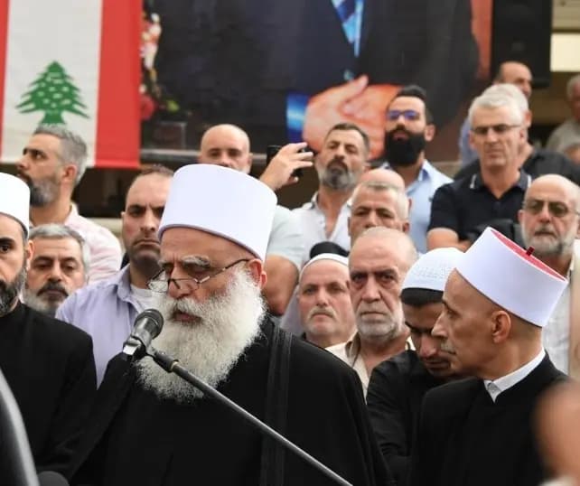 "ركن من أركان الزجل اللبناني".. شيخ العقل يودع طليع حمدان