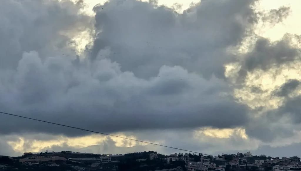 ارتفاع تدريجي بالحرارة وأجواء ضبابية على المرتفعات