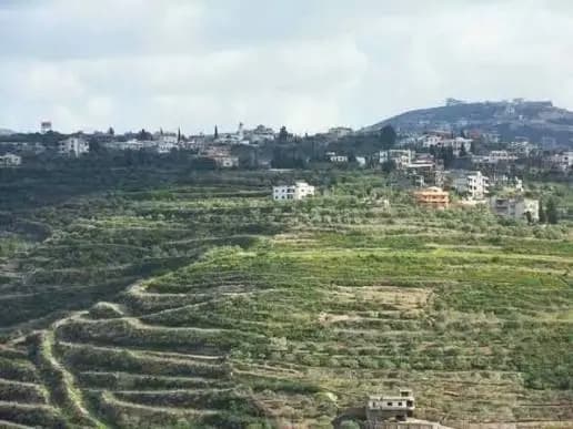 استهداف منشرة.. وإصابات