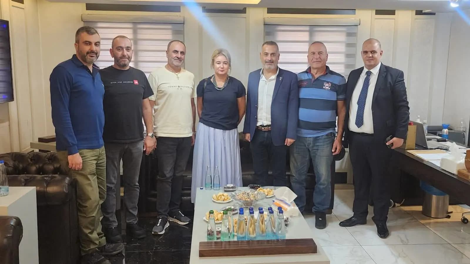 سفيرة بولندا تجول في معمل "بردوني"