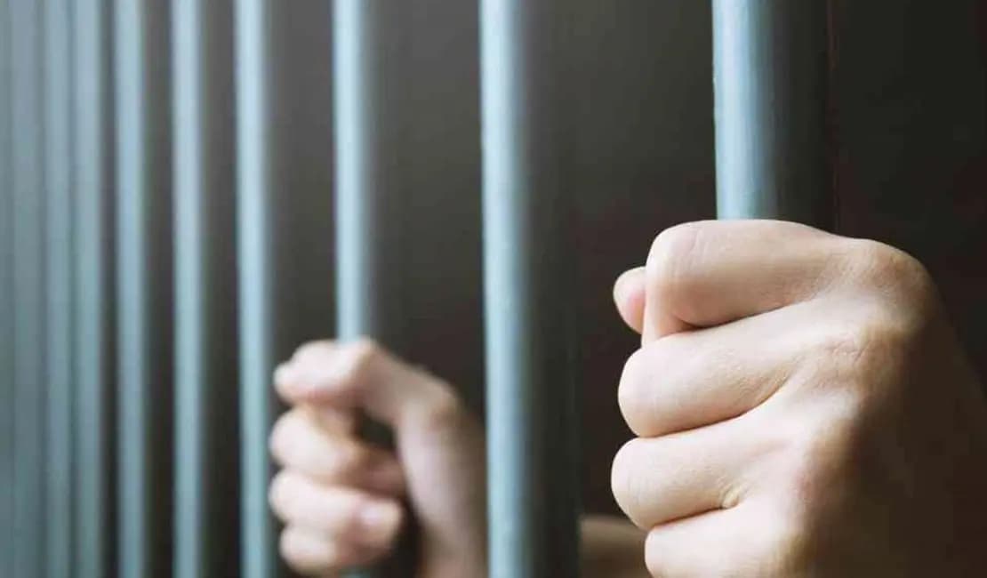 بطاريات وزارة الشؤون الاجتماعية في قبضة سارِق غير متوقع