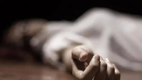 "طُعنت بصدرها".. وفاة سيدة في الوزاني