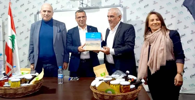 هاني يجول في بلدات البقاع الشمالي.. ويدعم المزارعين على الأرض