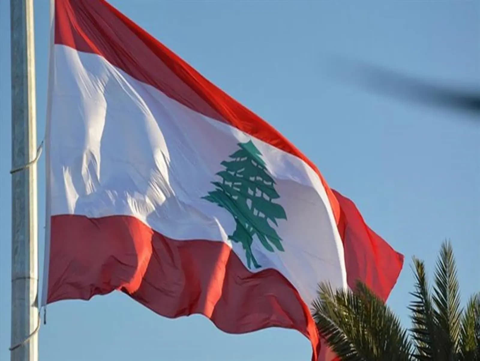سباق بين الانهيار ونجاح حوار الرئاسة والحكومة: تحذيرات خارجية من مخاوف أمنية