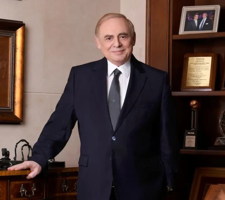 الحرائق تشتد.. والبستاني يتحرك!