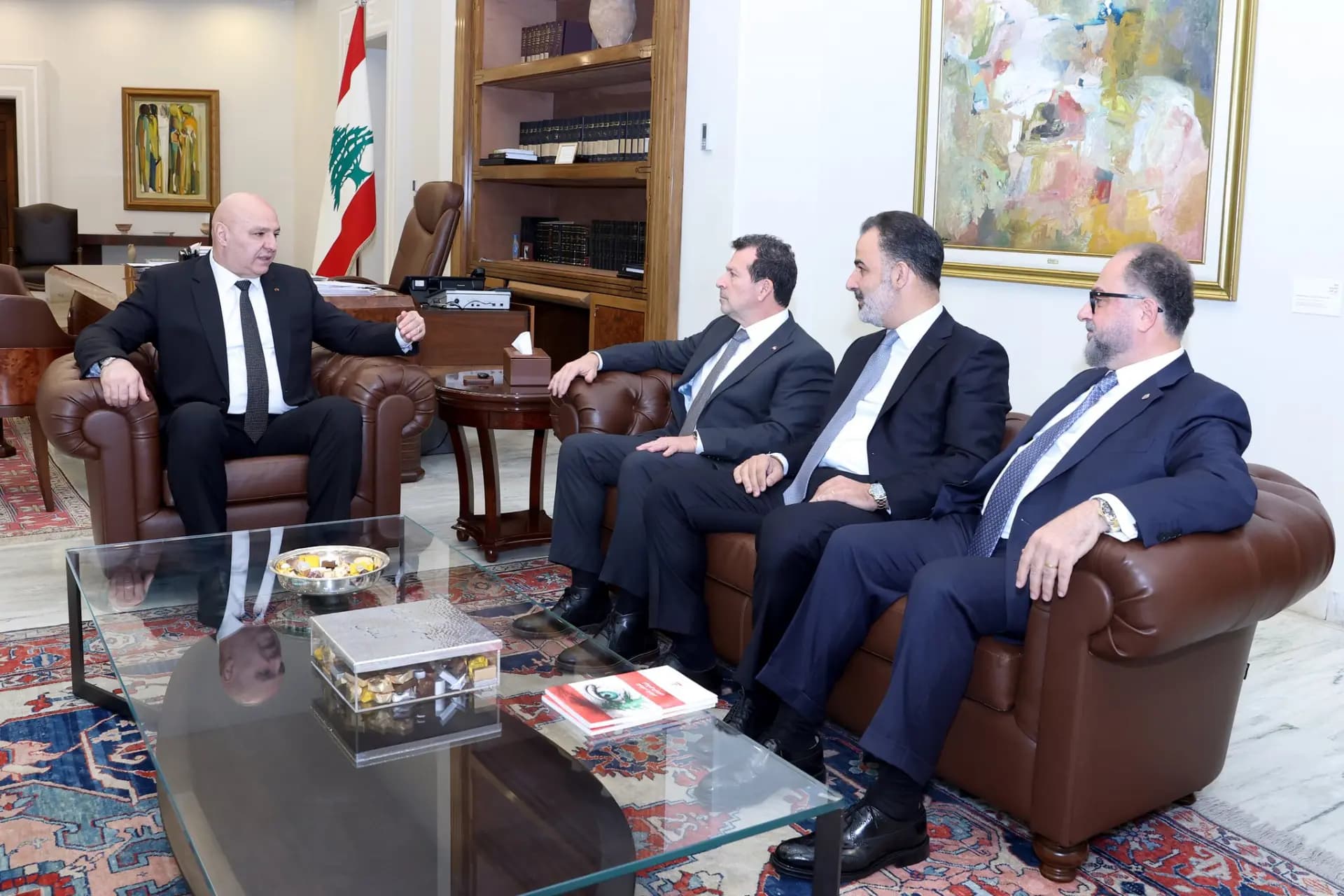 عون مدعو لرعاية عيد العلم في زحلة