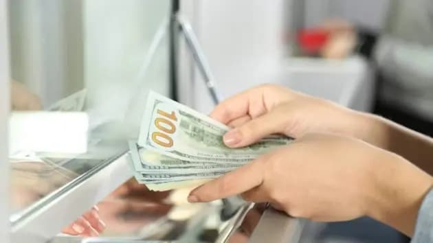 بعد التشدّد المالي من الخزانة الأميركية.. ما مصير تحويلات المغتربين وهل ينجح لبنان في ضبط السوق النقدية؟