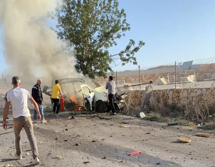 بالصور.. العدو يستهدف سيارة في الجنوب