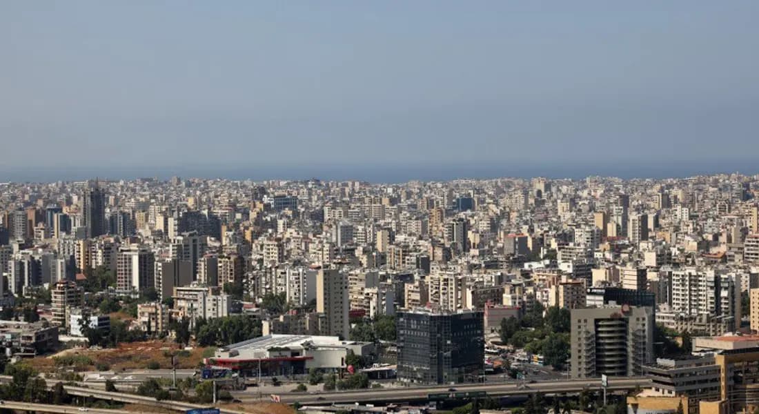 سترات وقبّعات للتمويه.. ماذا كان يفعل في "الضاحية"؟