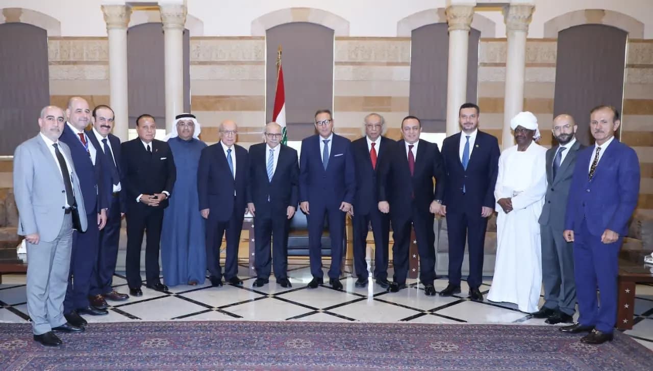 رئيس اتحاد المصارف العربية من السرايا: متفائلون بهذه الحكومة