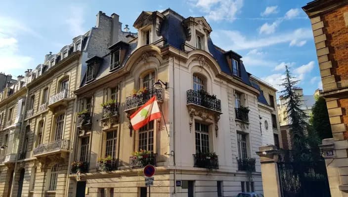 طرد مُريب يصل سفارة لبنان في فرنسا!