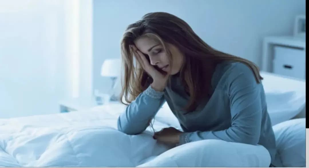 إلى عشّاق السّهر: دراسةٌ صادمةٌ تكشف علاقةَ الآلام بقلّة النوم!