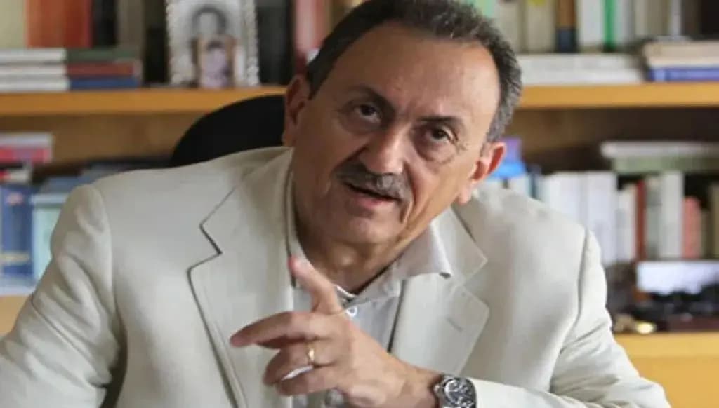 بعد تعيينه رئيسا للوفد اللبناني في لجنة "الميكانيزم".. من هو سيمون كرم؟