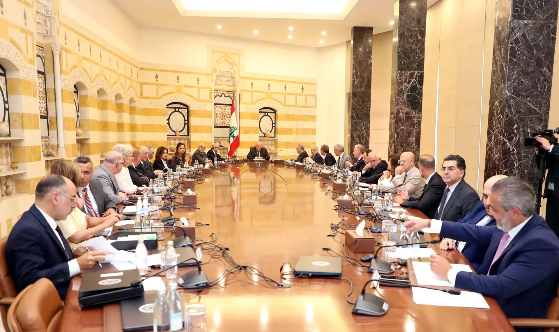 مجلس الوزراء ملتئم في بعبدا.. وهذه أبرز البنود