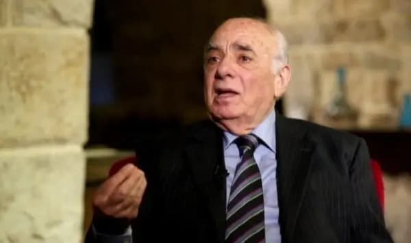 إدمون رزق لـ «الأنباء»: بقاء أي رئيس جمهورية بعد انتهاء ولايته يعتبر انقلاباً على الشرعية
