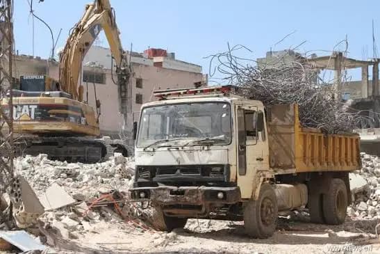 نواب يطالبون الحكومة بالبدء فوراً بإعادة الإعمار