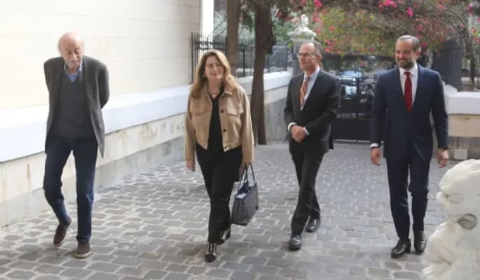 جنبلاط يستقبل وفد "العمل الأميركية".. وهذا ما جرى بحثه