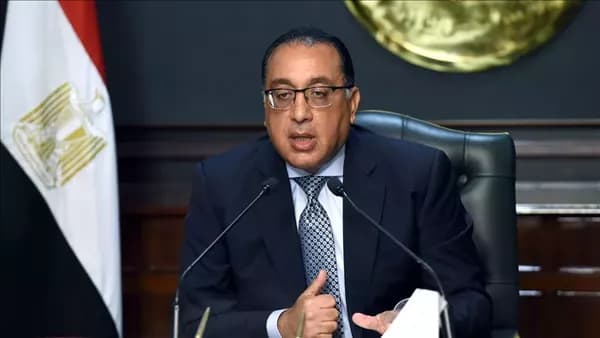 رئيس الوزراء المصري في بيروت