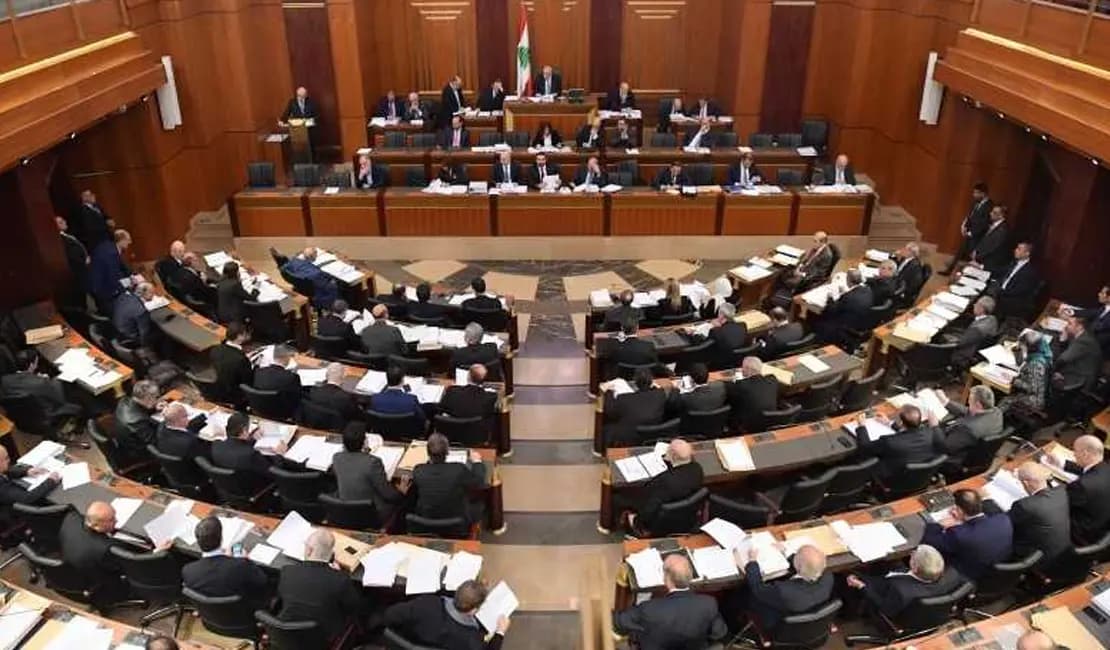 الجلسة التَّشريعيَّة انعقدت بعد تعطيل وفاز مجلس النُّواب