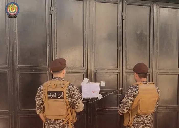 في صيدا.. ختم معمل ألبان فاسد بالشمع الأحمر