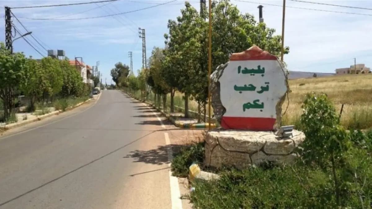 بعد استهدافه.. الجيش يكشف على منزل في بليدا