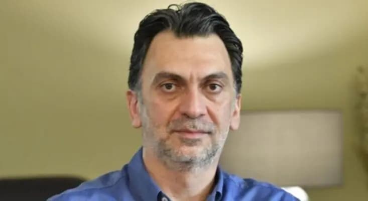 منيمنة ينفي أي علاقة بـ"الأمير الوهمي"!
