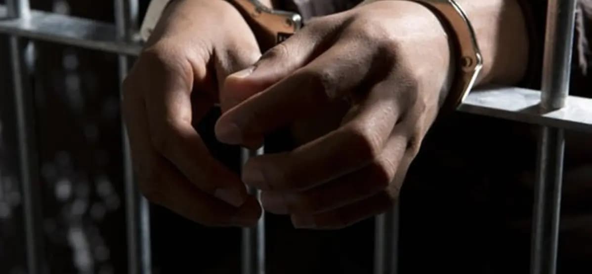 نشل ومخدّرات.. توقيف شخصين في جبل لبنان