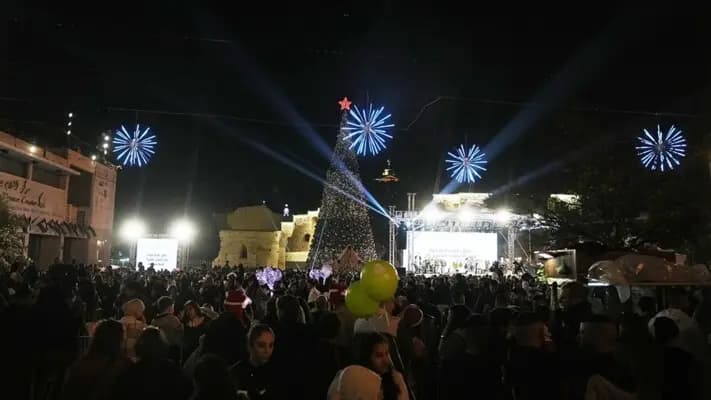بعد عامين.. "بيت لحم" تستعيد فرح الميلاد