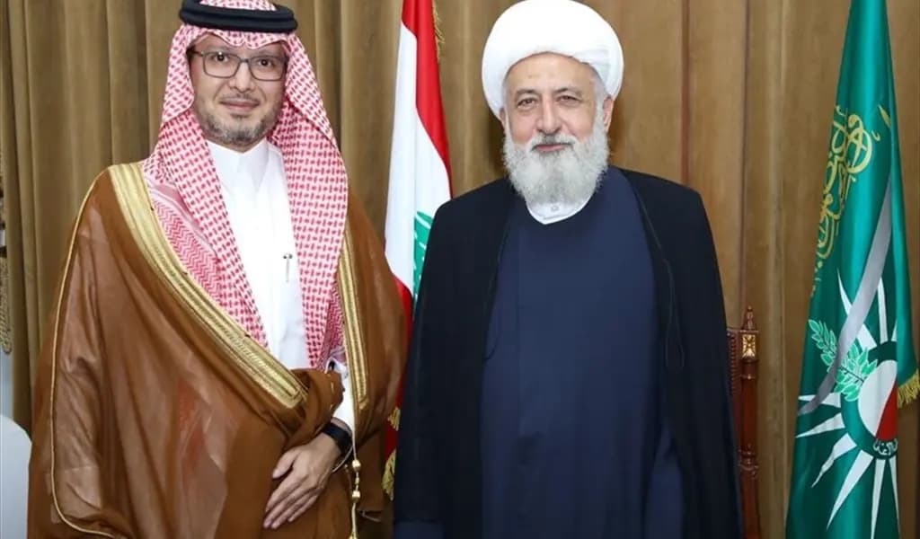 بخاري يتصل بالخطيب مطمئنًا إلى صحته