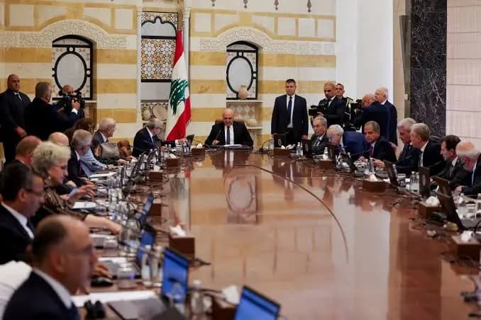 "اتصالات مكثّفة لسلام قبل الجلسة".. الديمقراطي يبدّل موقفه وضبابية لدى الثنائي
