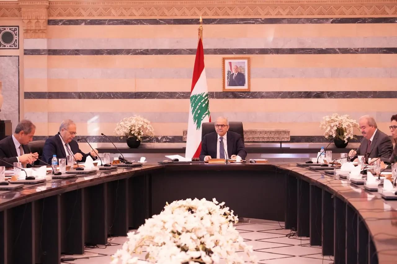 جلسة حكومية للبحث في الودائع والانتظام المالي