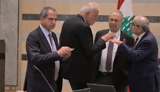 وزير العدل يصوت ضد مشروع قانون الفجوة المالية