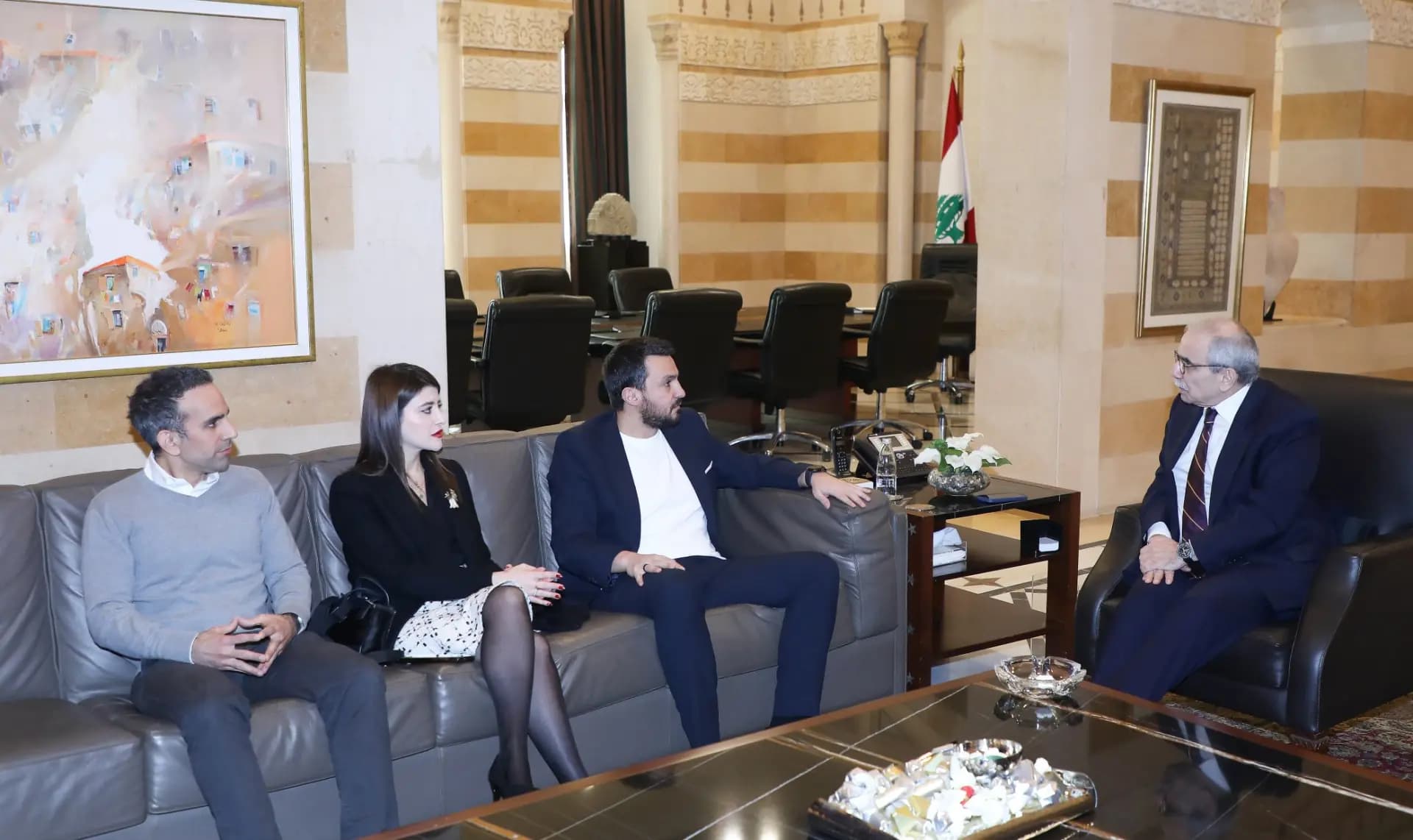 رابطة المودعين بعد لقائها سلام: نرفض تحميلنا الخسائر