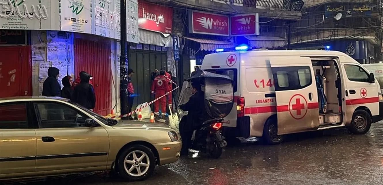 جثـ.ـة "مشرد" على الطريق في ساحة النجمة!