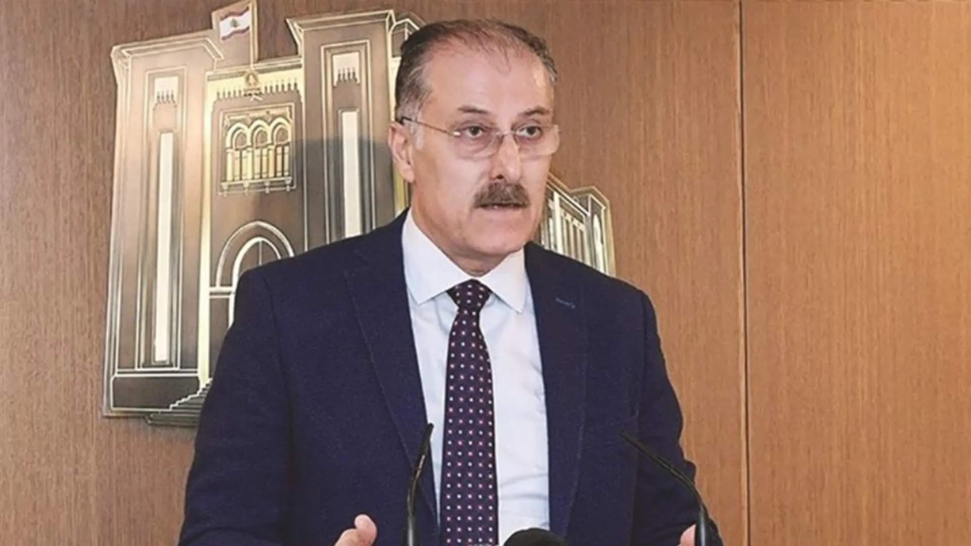 "آن الأوان لمعالجة هذا الفلتان".. عبدالله: ندعم خطوة وزير العمل