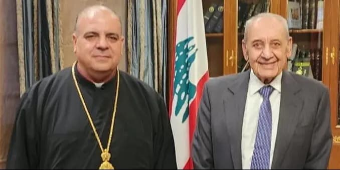 برّي يطمئن على صحة المطران إبراهيم