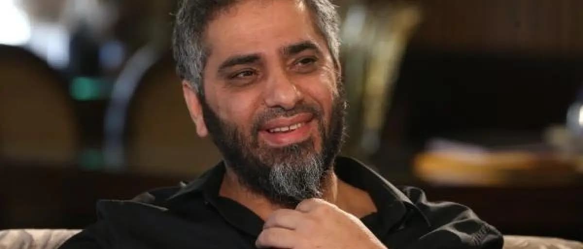 بالصور...فضل شاكر خلال محاكمته داخل محكمة جنايات بيروت